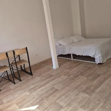 Maison Chaleureuse Avec Tous Confort 펜션 엘뵈프